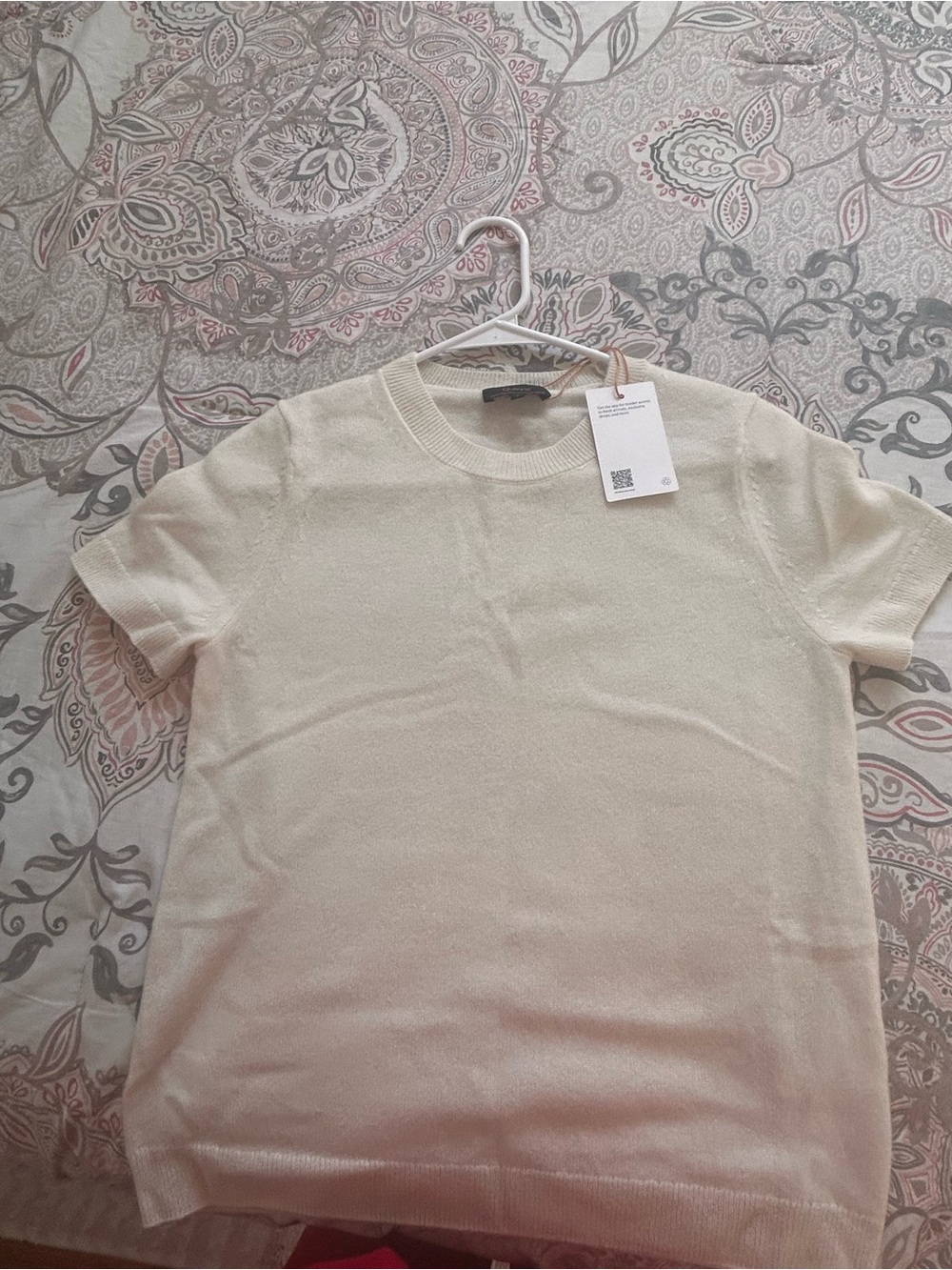 Quince 100% Mongolian Cashmere Tee Sweater Ivory Small Luxury Lightweight Knit